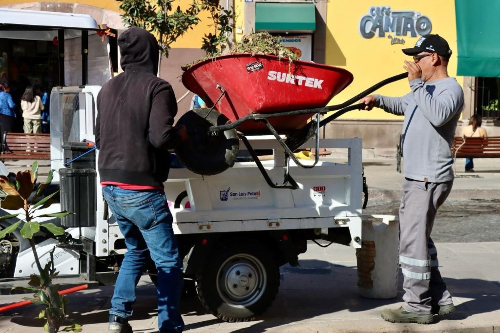 Amplia cobertura de la Cuadrilla Municipal de Respuesta Inmediata para retirar&nbsp;graffiti