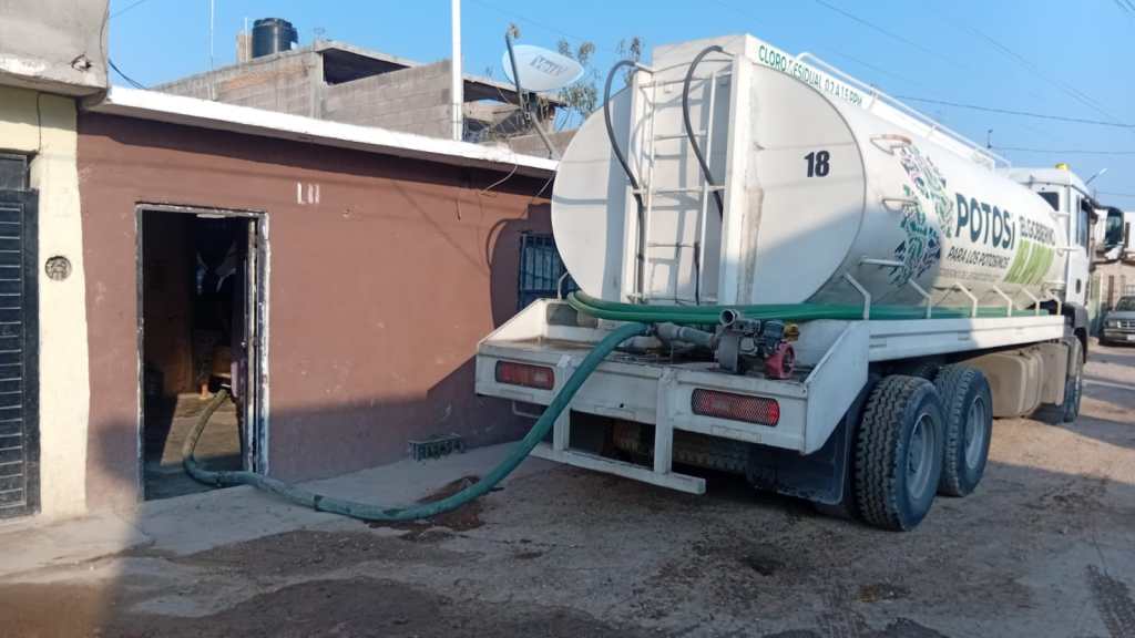 ESTADO REFUERZA ABASTO GRATUITO DE AGUA EN LA ZONA&nbsp;METROPOLITANA
