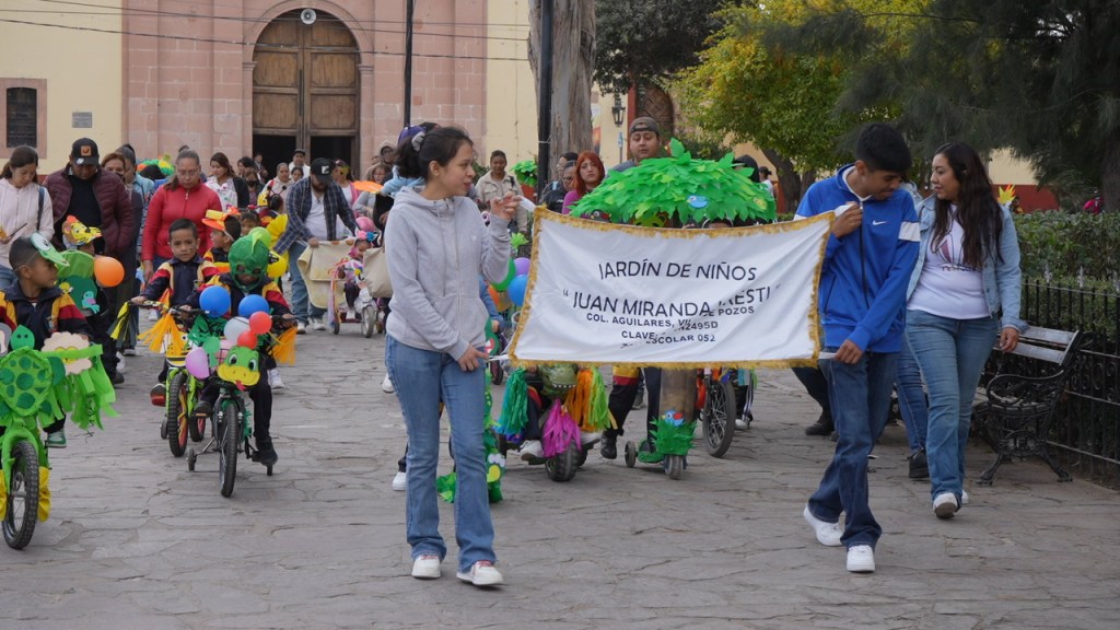 VILLA DE POZOS INVITA AL DESFILE DEL DÍA DE LA PRIMAVERA