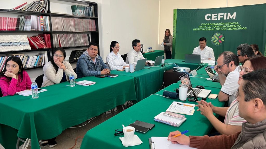 GOBIERNO ESTATAL REFUERZA CAPACITACIÓN MUNICIPAL EN ARCHIVOS Y SALUD&nbsp;INTERCULTURAL