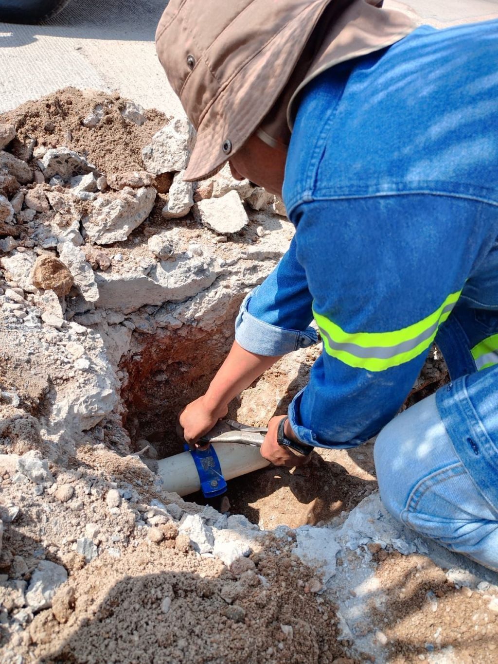 Trabajos continuos de Interapas mejoran servicio de agua en la Garita de&nbsp;Jalisco