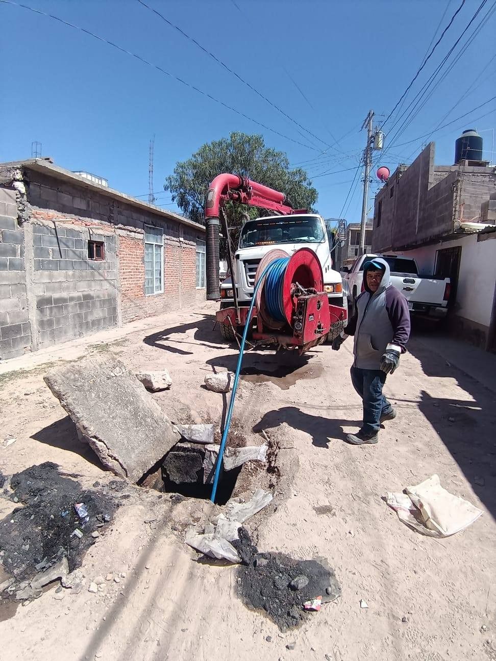 Más acciones de la Dirección de Agua de la Capital a favor de colonias y comunidades de&nbsp;SLP