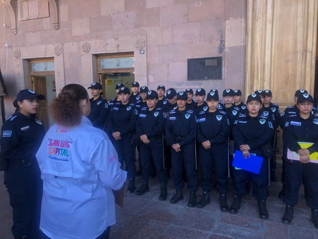 Agrupamiento Centinela de la Policía de la Capital se prepara para recibir a&nbsp;turistas