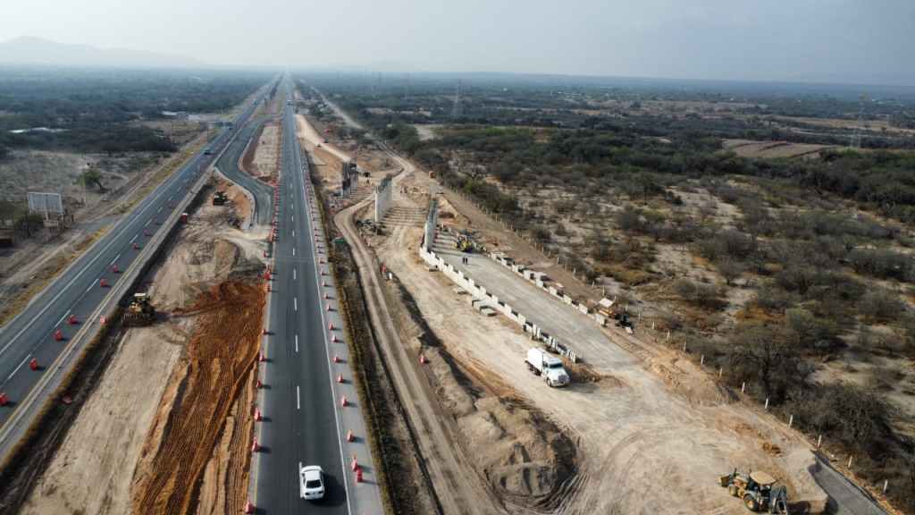 SUPERVISA GOBIERNO ESTATAL AUTOPISTA SAN&nbsp;LUIS–MATEHUALA