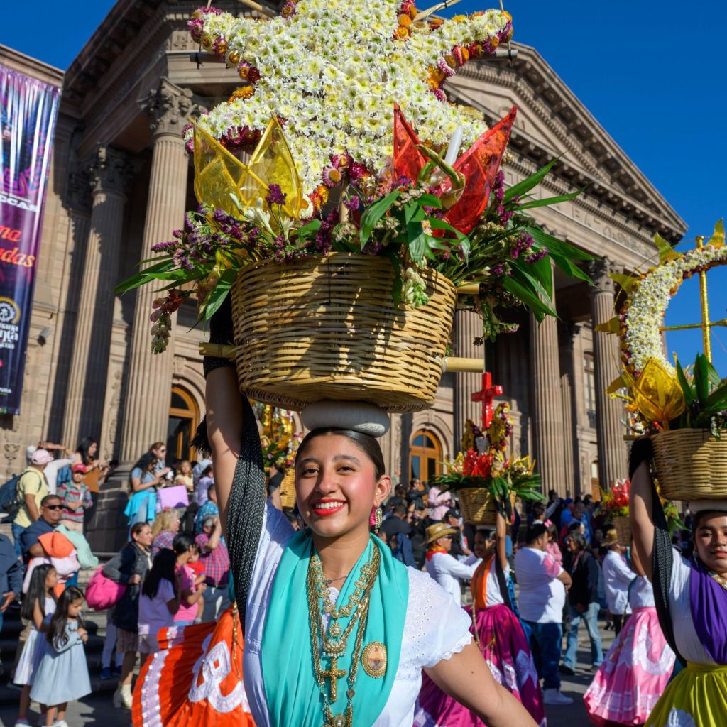 La Calenda de la Guelaguetza llena de color y tradición las calles de San Luis&nbsp;Capital