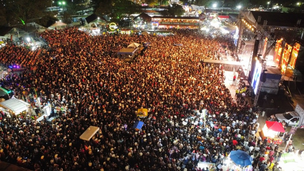 FENAHUAP CONSOLIDA ÉXITO CON SEGURIDAD Y ACCESO GRATUITO