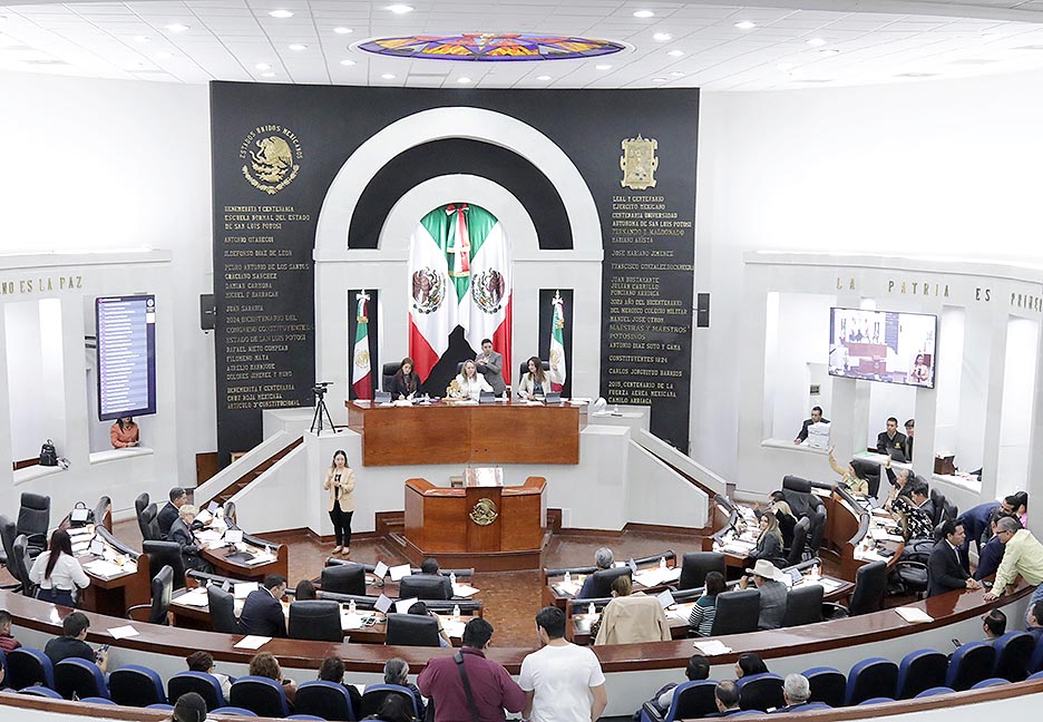 CONGRESO DEL ESTADO APRUEBA EXHORTO A CEA EN MATERIA DE COSTOS MÁXIMOS APLICABLES A LOS SERVICIOS DE TRANSPORTACIÓN Y COMERCIALIZACIÓN DE AGUA POTABLE POR PARTICULARES EN CISTERNA&nbsp;VEHICULO