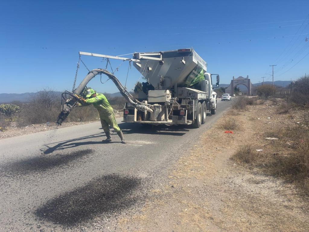 GOBIERNO ESTATAL MEJORA 289 KILÓMETROS DE CAMINOS EN&nbsp;MARZO