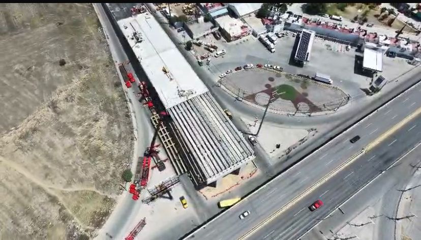 CONTINÚAN CIERRES VIALES POR MONTAJE DE TRABES EN PUENTE BULEVAR VALLE DE LOS FANTASMAS