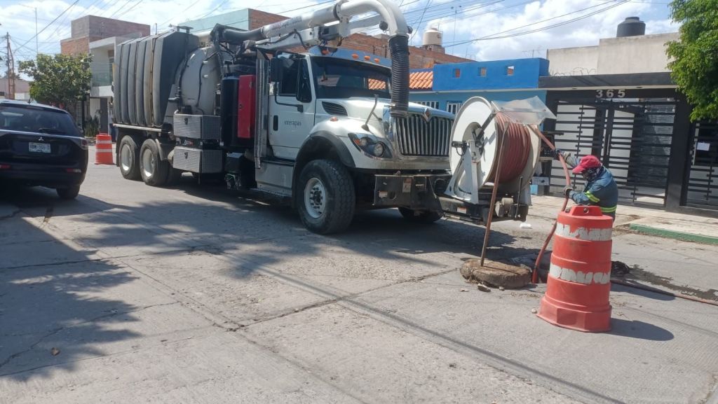 Interapas mantiene limpieza de drenajes ante la próxima temporada de&nbsp;lluvias