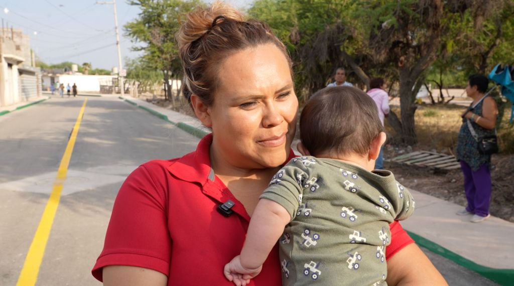 VECINOS DE SANTA RITA AGRADECEN A PATY ARADILLAS POR REHABILITACIÓN&nbsp;VIAL