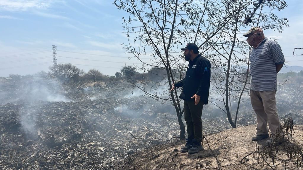 Atienden autoridades municipales incendio y acumulación de basura en El Charquillo del&nbsp;Saucito