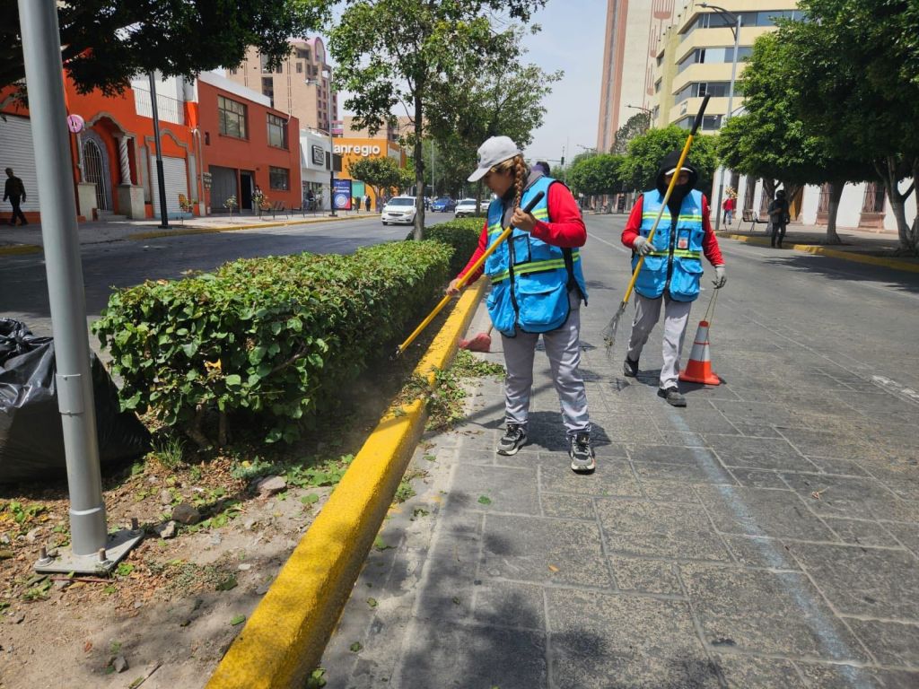 Ayuntamiento de SLP mejora imagen urbana con jornadas permanentes de&nbsp;limpieza