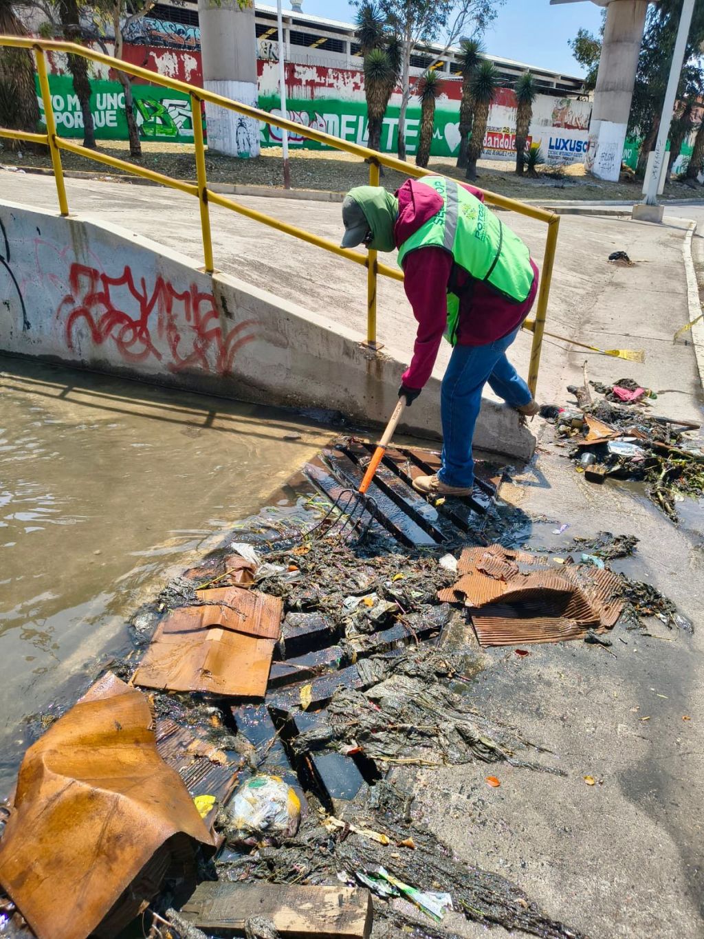 GOBIERNO ESTATAL ATIENDE VIALIDADES TRAS LLUVIAS EN ZONA&nbsp;METROPOLITANA