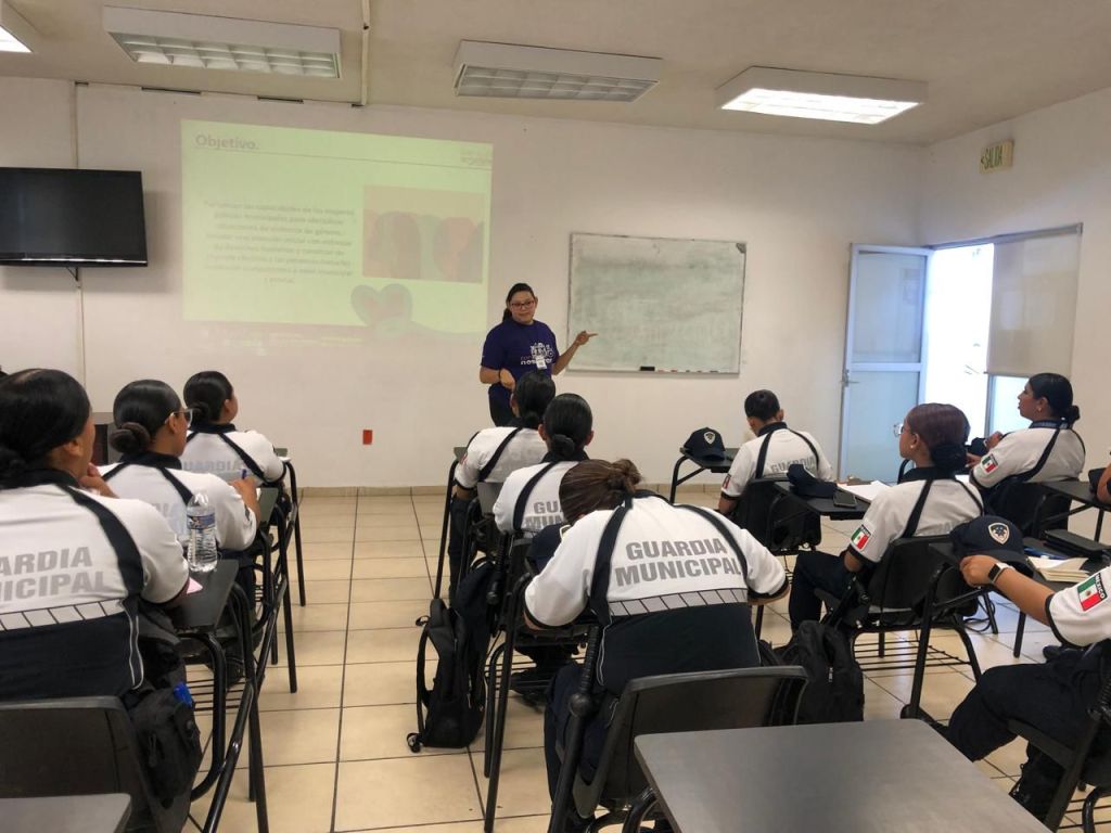 Gobierno Municipal promueve taller literario para prevenir violencia en redes&nbsp;sociales