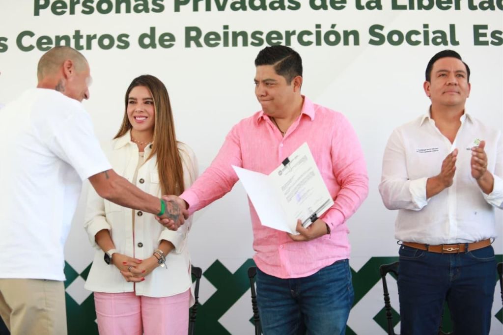 RICARDO GALLARDO ENTREGA PRELIBERACIONES EN EL CENTRO DE REINSERCIÓN SOCIAL “LA&nbsp;PILA”