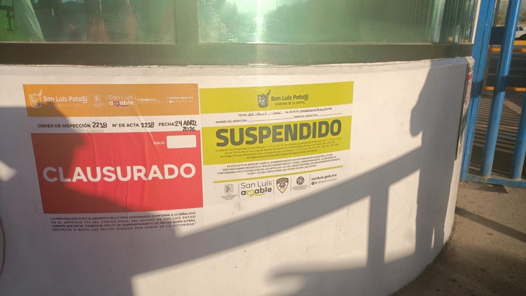 Protección Civil Municipal suspende actividades en empresa&nbsp;vidriera