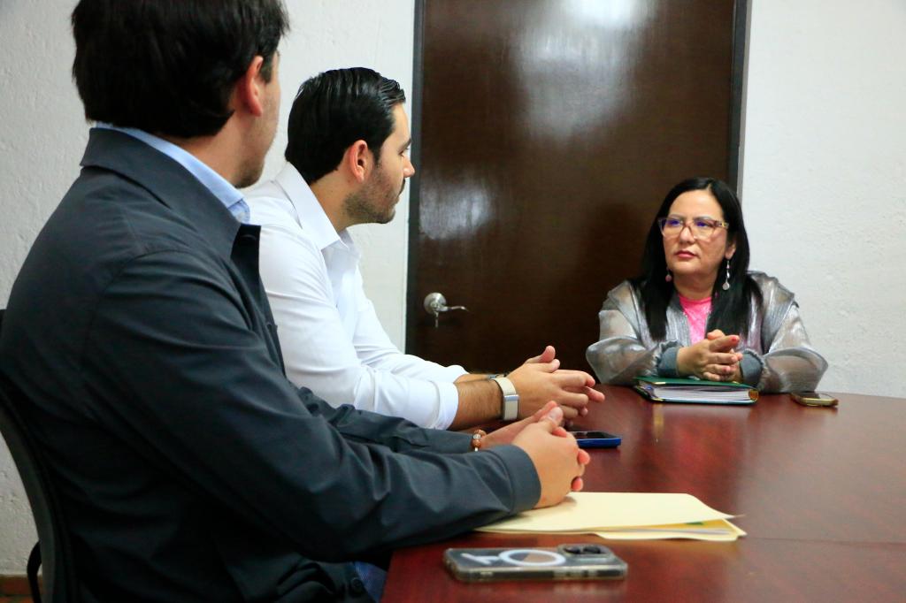 PATY ARADILLAS FORTALECE LAZOS CON&nbsp;CANACO