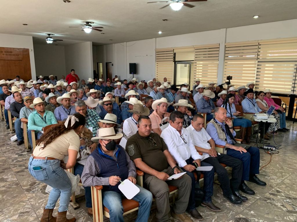 ESTADO IMPULSA AL CAMPO Y RESPALDA A GANADEROS&nbsp;POTOSINOS