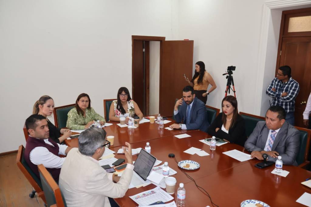 COMISIÓN DE JUSTICIA APRUEBA INICIATIVA: ALIMENTOS SERÁN INDESCRIPTIBLES EN MATERIA&nbsp;FAMILIAR.