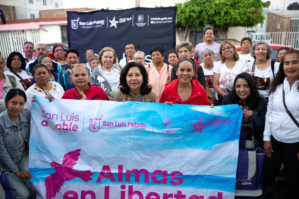 Adultos mayores del DIF Municipal disfrutan de una experiencia de bienestar y&nbsp;convivencia