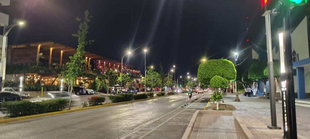 Ayuntamiento de SLP restablece alumbrado en el Jardín de&nbsp;Tequis