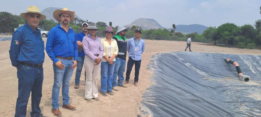 GOBIERNO ESTATAL FORTALECE EL SANEAMIENTO EN VILLA&nbsp;HIDALGO
