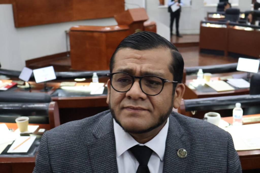 DIP. JOSE ROBERTO GARCIA RESPALDA ADELANTAR CIERRE DE CICLO ESCOLAR EN LA HUASTECA POTOSINA POR CALOR.
