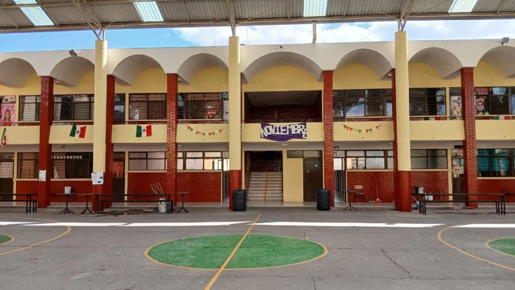 ALCALDE DE VILLA DE REYES RENUEVA ESPACIOS EDUCATIVOS PARA BRINDAR MEJORES CONDICIONES A&nbsp;ESTUDIANTES