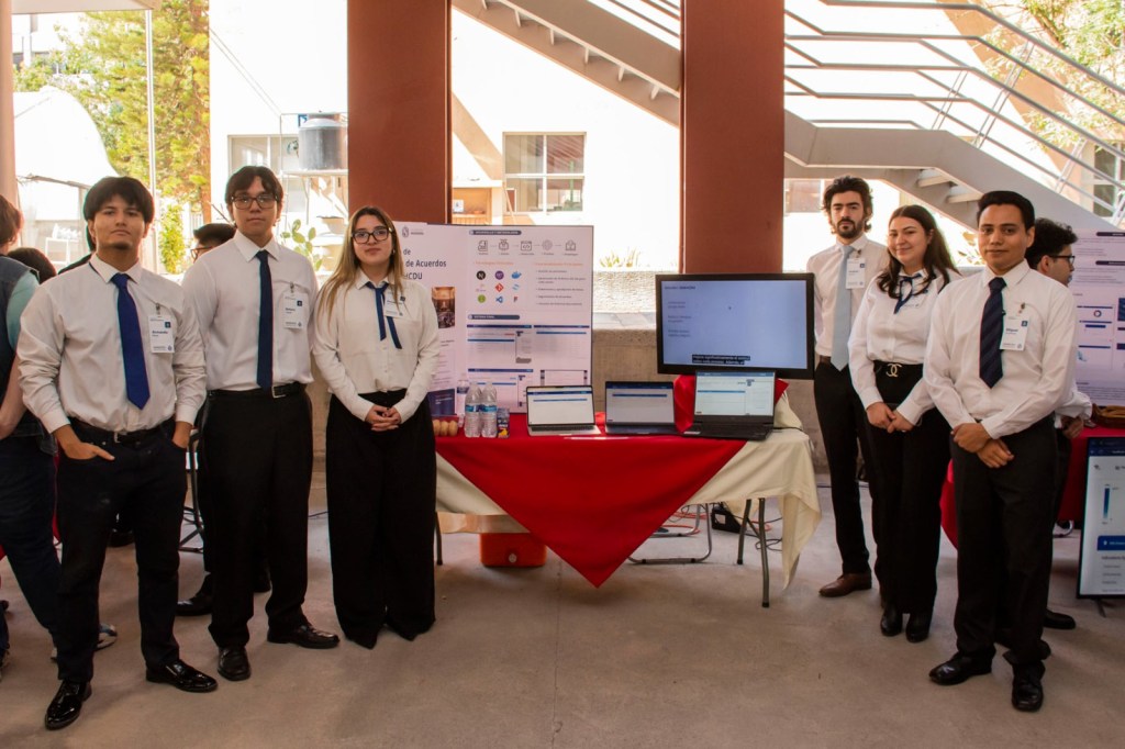 Estudiantes de Ingeniería de la UASLP desarrollan sistema de control documental con potencial de aplicación&nbsp;empresarial