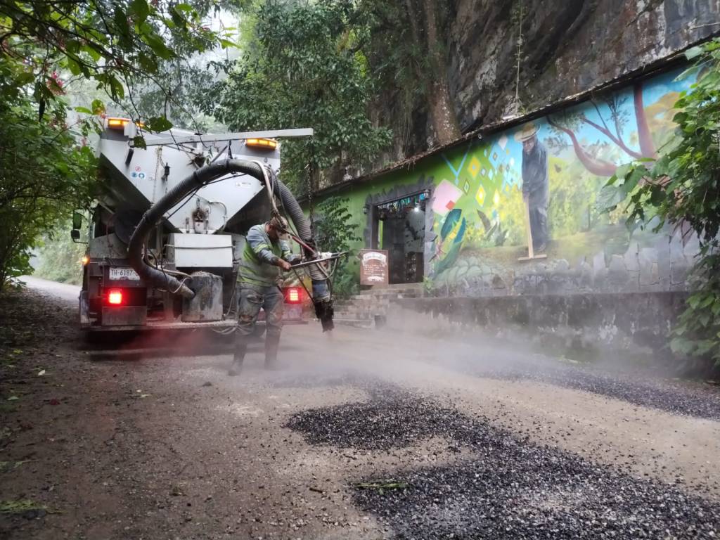 GOBIERNO ESTATAL SUPERVISA OBRAS Y ANUNCIA NUEVAS ACCIONES CARRETERAS