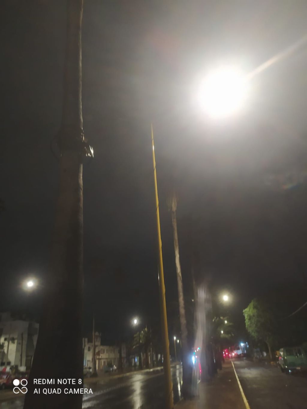 Atiende ayuntamiento de SLP fallas de alumbrado en la avenida 20 de&nbsp;Noviembre