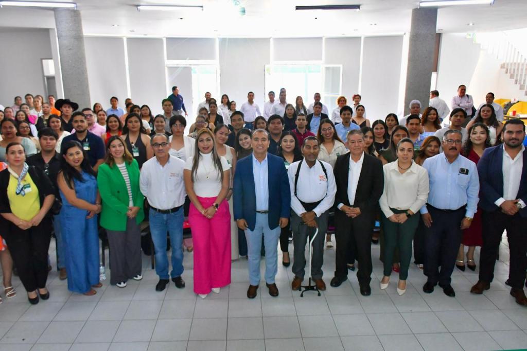 GOBIERNO ESTATAL MARCA UN HITO HISTÓRICO EN ENTREGA DE PLAZAS DE TELESECUNDARIA