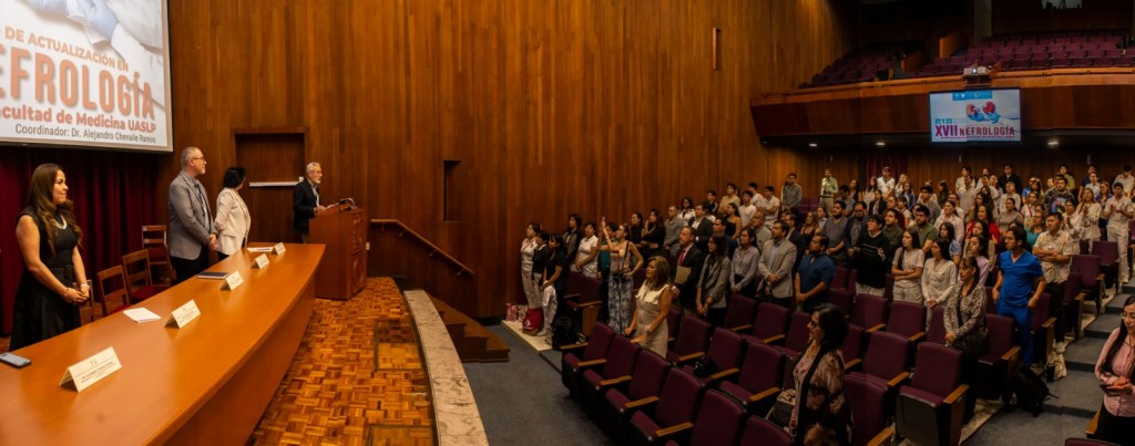Enfermedad renal crónica y nuevos tratamientos, temas centrales de curso en la Facultad de Medicina de la UASLP