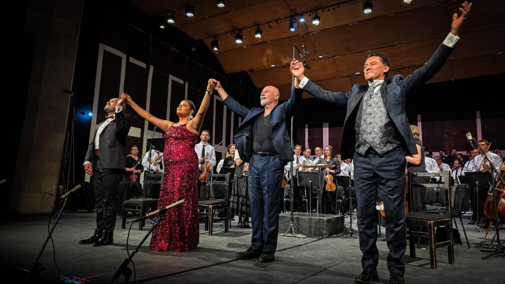 MAGISTRAL PRESENTACIÓN DE CARMINA BURANA EN EL TEATRO DE LA PAZ