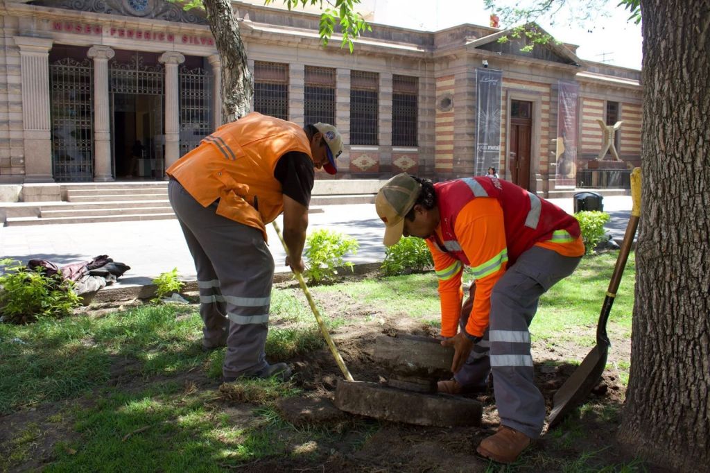 Gobierno de la Capital revitaliza el Jardín San Juan de Dios