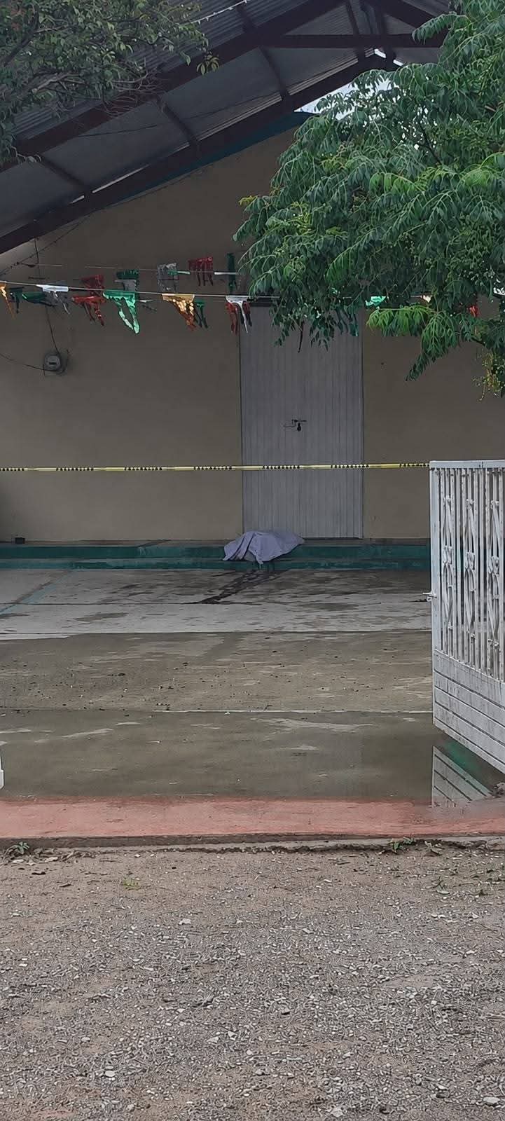 4sesinan a un hombre frente a la iglesia de la comunidad Presa Verde, en&nbsp;Cedral