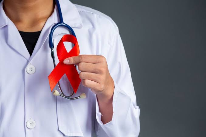 HAY 430 MIL PERSONAS CON VIH EN MÉXICO; LA META ES DIAGNOSTICAR A 128 MIL QUE AÚN NO SABEN QUE TIENE VIH.