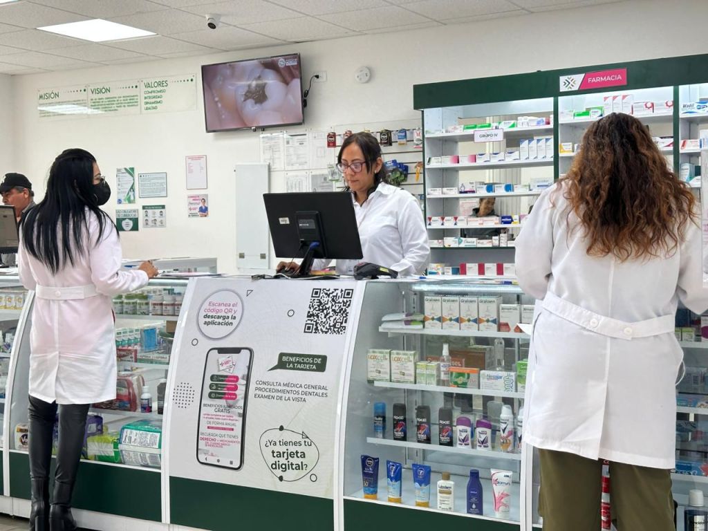 GOBIERNO ESTATAL ACERCA ATENCIÓN MÉDICA GRATUITA A FAMILIAS DE TIERRA NUEVA