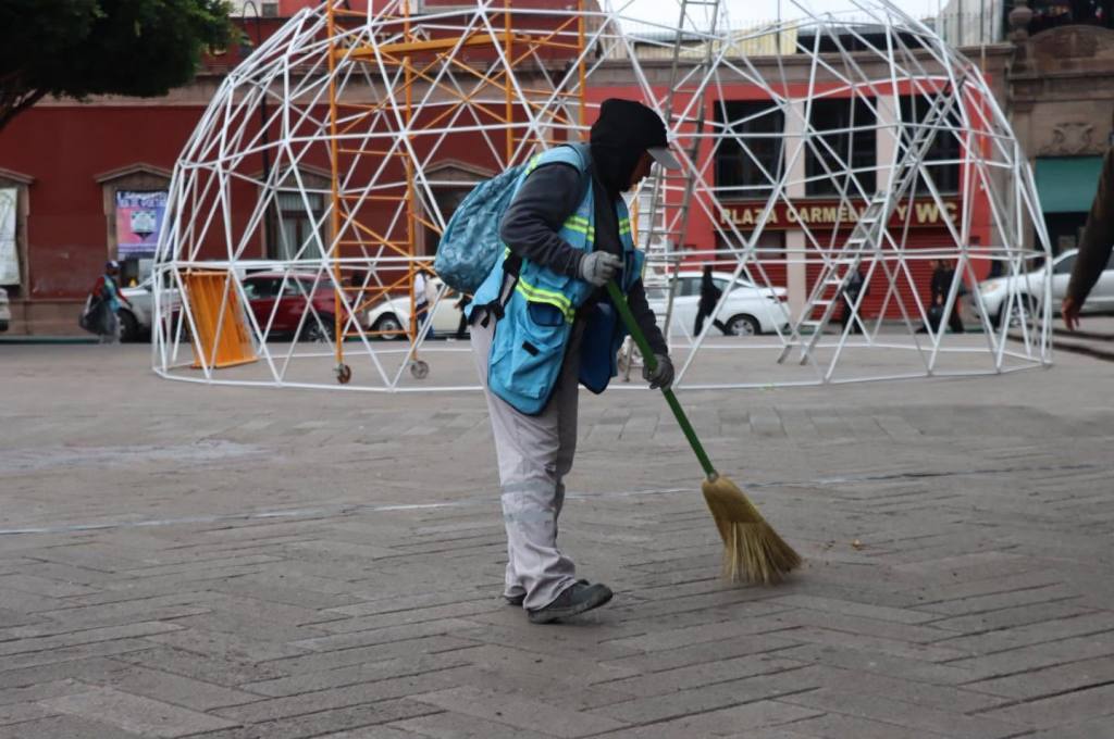 Gobierno de la Capital renueva Plaza del Carmen en preparación para el Mundial
