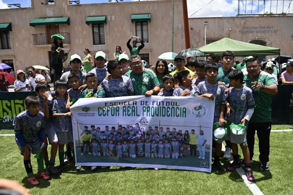 EMOCIONANTE ARRANQUE DE LA FIESTA FUTBOLERA ENCABEZA EL ALCALDE JUAN MANUEL NAVARRO