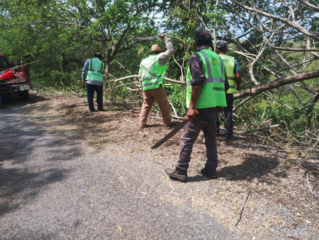 GOBIERNO ESTATAL EVALÚA CAMINOS AFECTADOS POR LLUVIAS EN LA&nbsp;HUASTECA