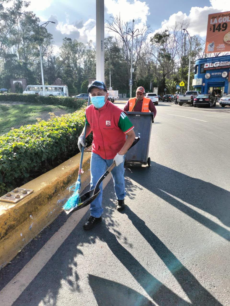 Gobierno de la Capital responde de inmediato con limpieza de calles tras festejos por triunfo de&nbsp;México