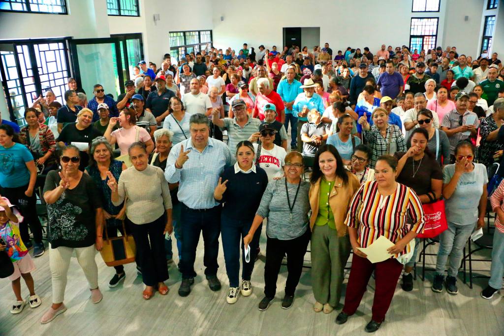 PATY ARADILLAS ACERCA APOYOS PARA EL ALMACENAMIENTO DE AGUA A FAMILIAS DE LOS&nbsp;SILOS