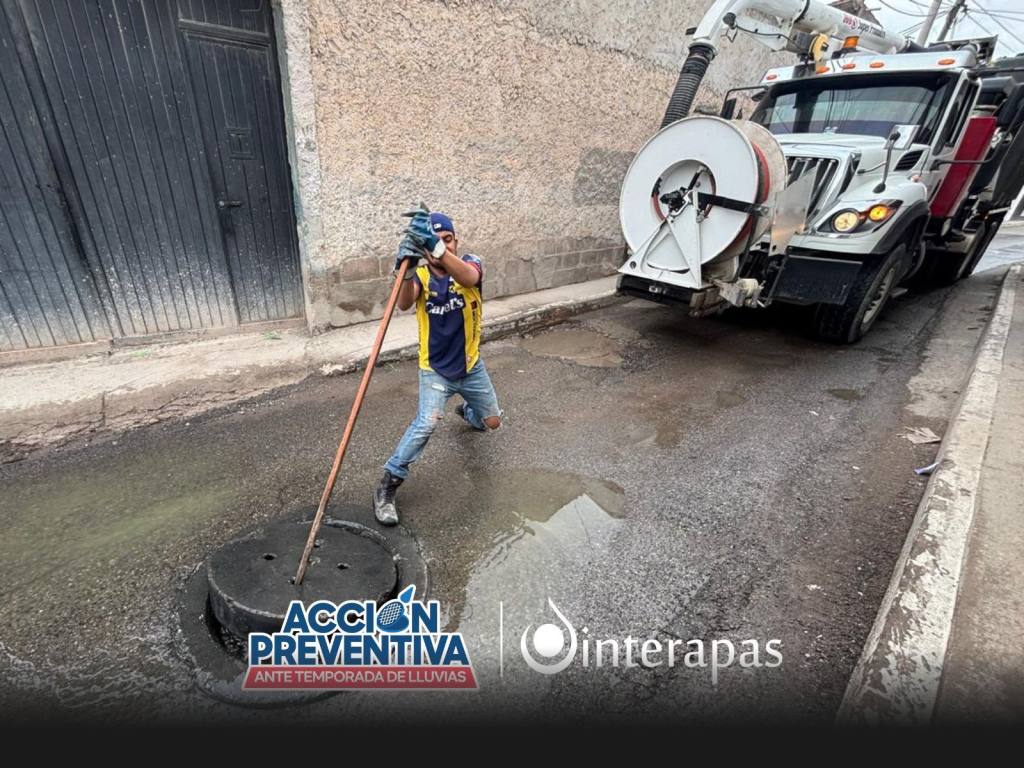 Basura y trapos siguen siendo causa recurrente de taponamientos en el drenaje