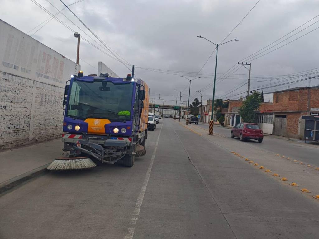 Gobierno de la Capital intensifica limpieza urbana en vialidades tradicionales de San&nbsp;Luis