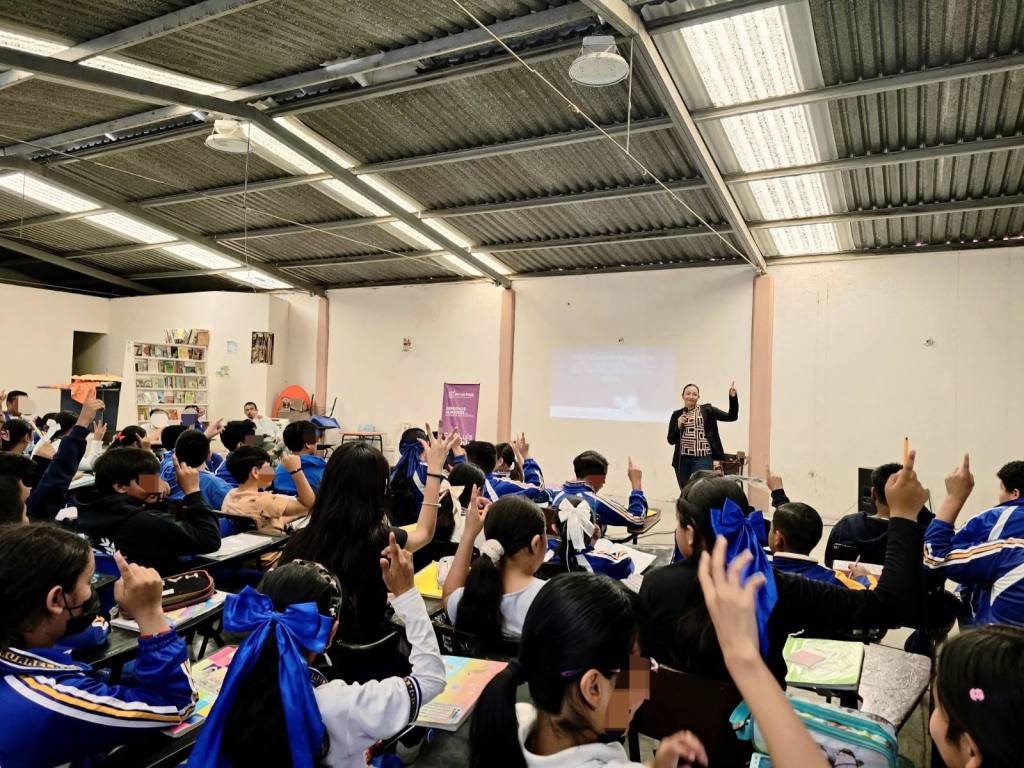 Más escuelas públicas y privadas se interesan por actividades de la Coordinación Municipal de Derechos Humanos