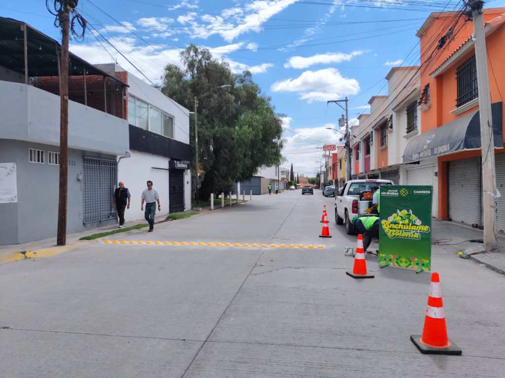 AVANZA RESCATE DE COLONIAS CON MÁS DE 28 MIL METROS CUADRADOS DE&nbsp;BACHEO