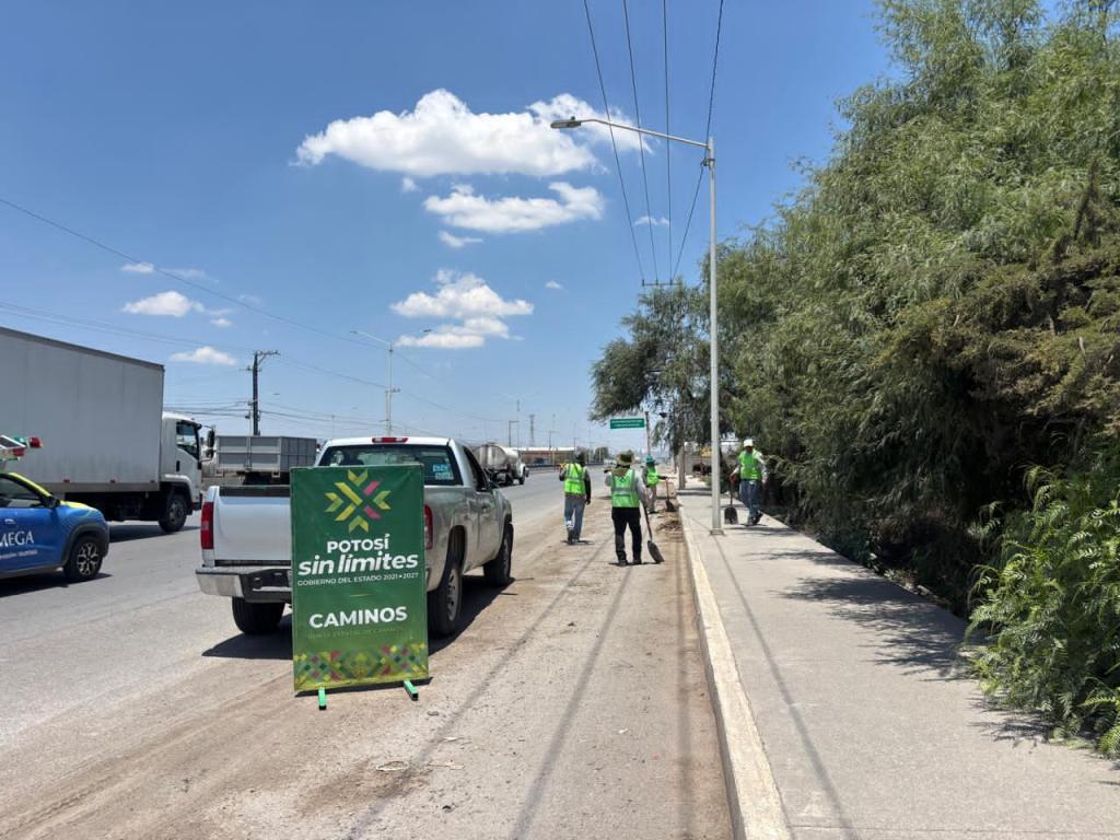 GOBIERNO ESTATAL FORTALECE LA MOVILIDAD CON 283 KILÓMETROS DE CAMINOS ATENDIDOS EN&nbsp;MAYO
