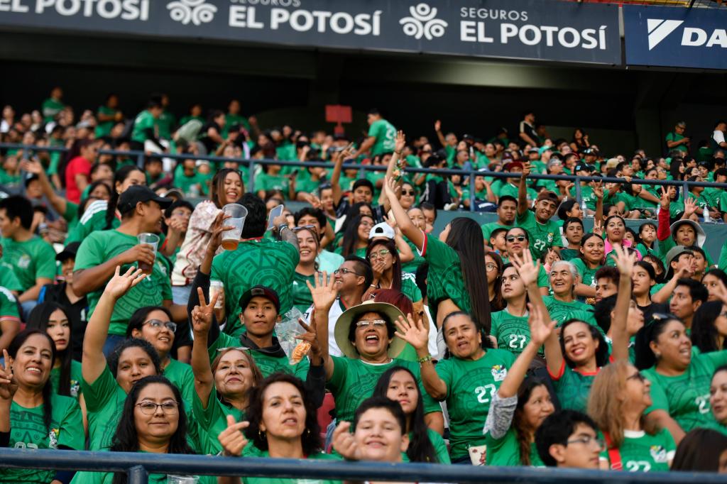 RICARDO GALLARDO Y MILES DE POTOSINOS VIVEN LA FIESTA FUTBOLERA EN SAN&nbsp;LUIS